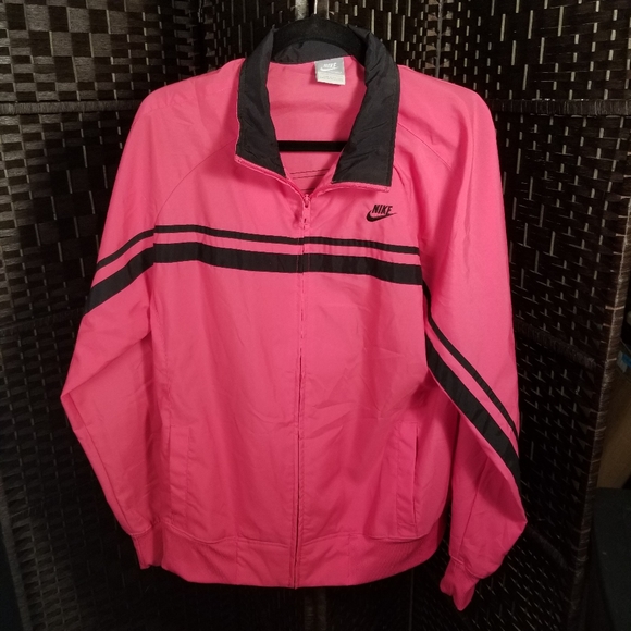 nike pink and black windbreaker